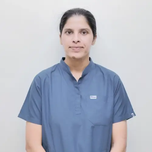 Dr. Keerti Singh, Small Animal Surgery and Dentistry, Maxpetz Hospitals